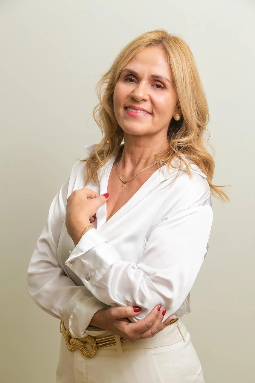 Dra. Emiliane Simonek, Ginecologista na Barra da Tijuca